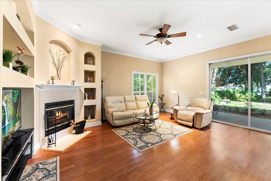 For Sale: $650,000 (4 beds, 3 baths, 2379 Square Feet)