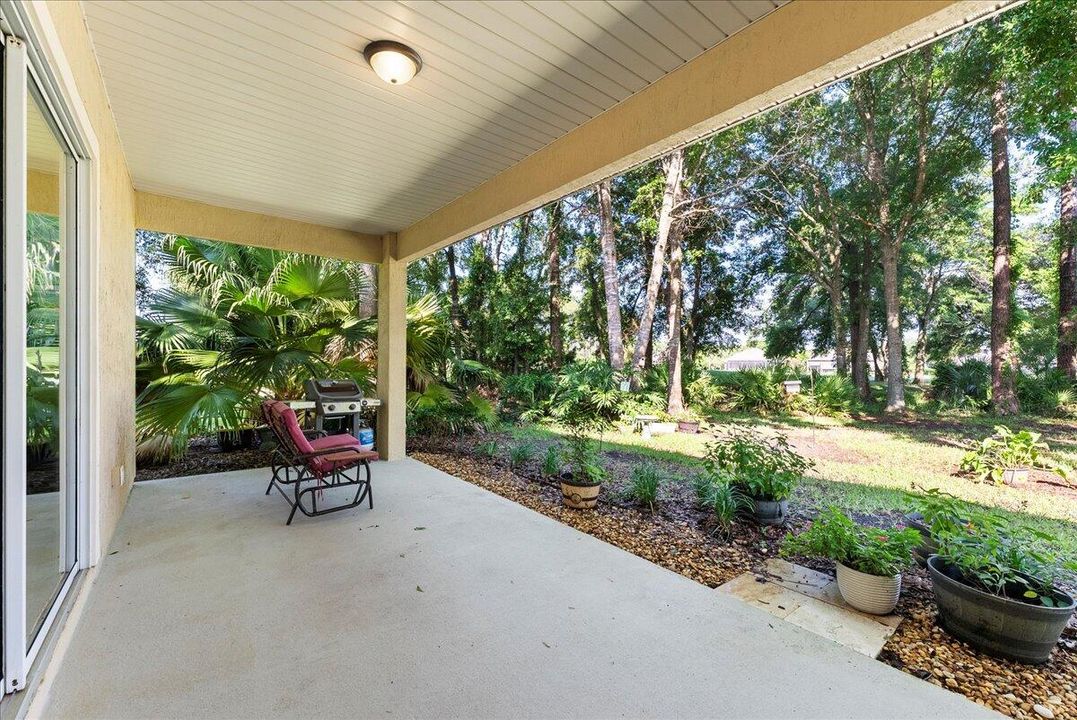 For Sale: $650,000 (4 beds, 3 baths, 2379 Square Feet)