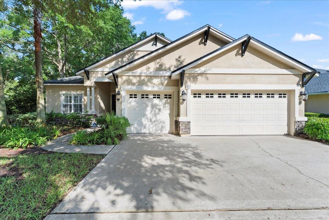 For Sale: $650,000 (4 beds, 3 baths, 2379 Square Feet)