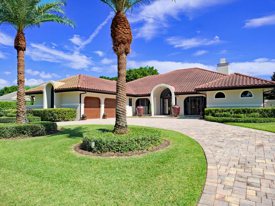 Vendido Recientemente: $3,495,000 (4 camas, 4 baños, 4522 Pies cuadrados)