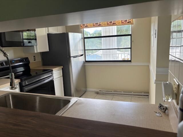 For Sale: $179,900 (2 beds, 2 baths, 1385 Square Feet)