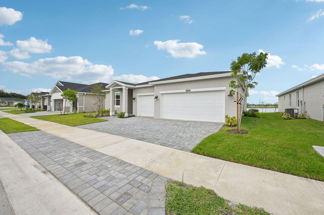 For Sale: $479,840 (3 beds, 2 baths, 2181 Square Feet)