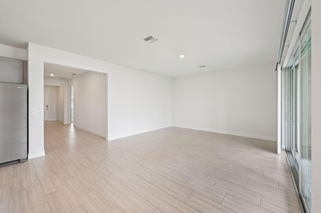 For Sale: $479,840 (3 beds, 2 baths, 2181 Square Feet)