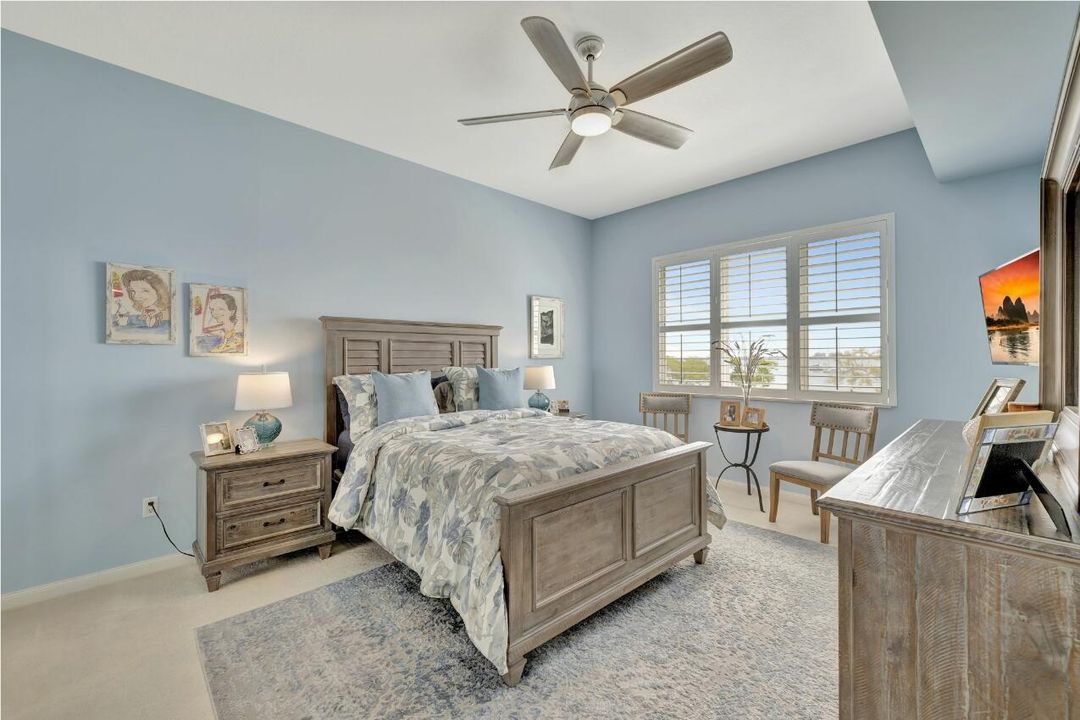 For Sale: $439,400 (2 beds, 2 baths, 1989 Square Feet)