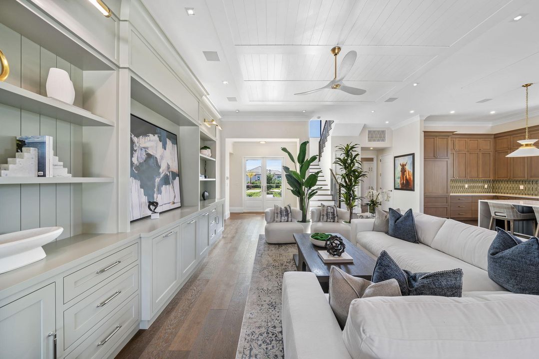 For Rent: $50,000 (5 beds, 4 baths, 4685 Square Feet)