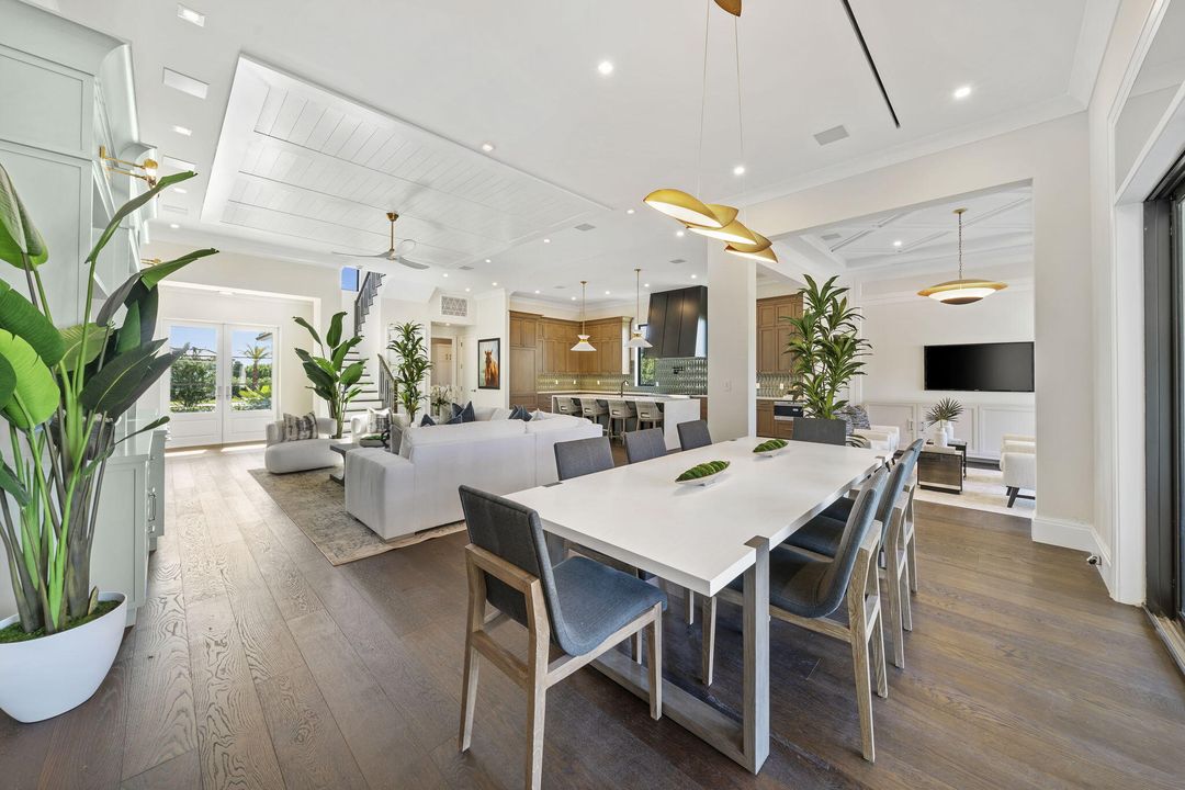 For Rent: $50,000 (5 beds, 4 baths, 4685 Square Feet)