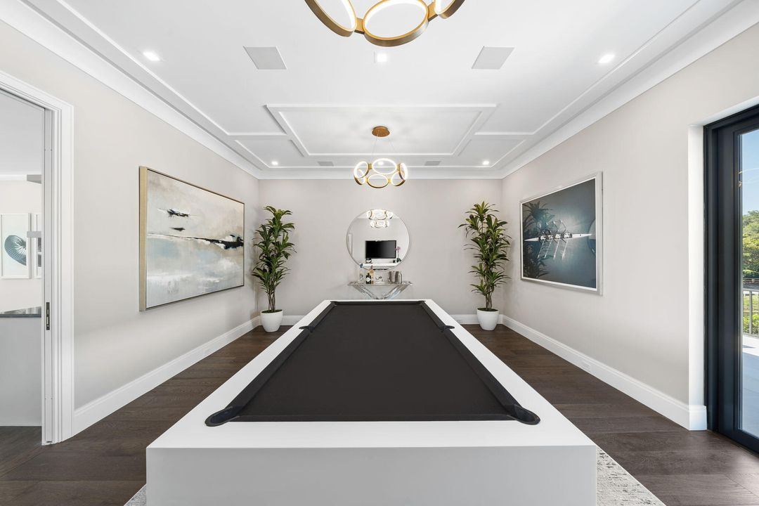 For Rent: $50,000 (5 beds, 4 baths, 4685 Square Feet)