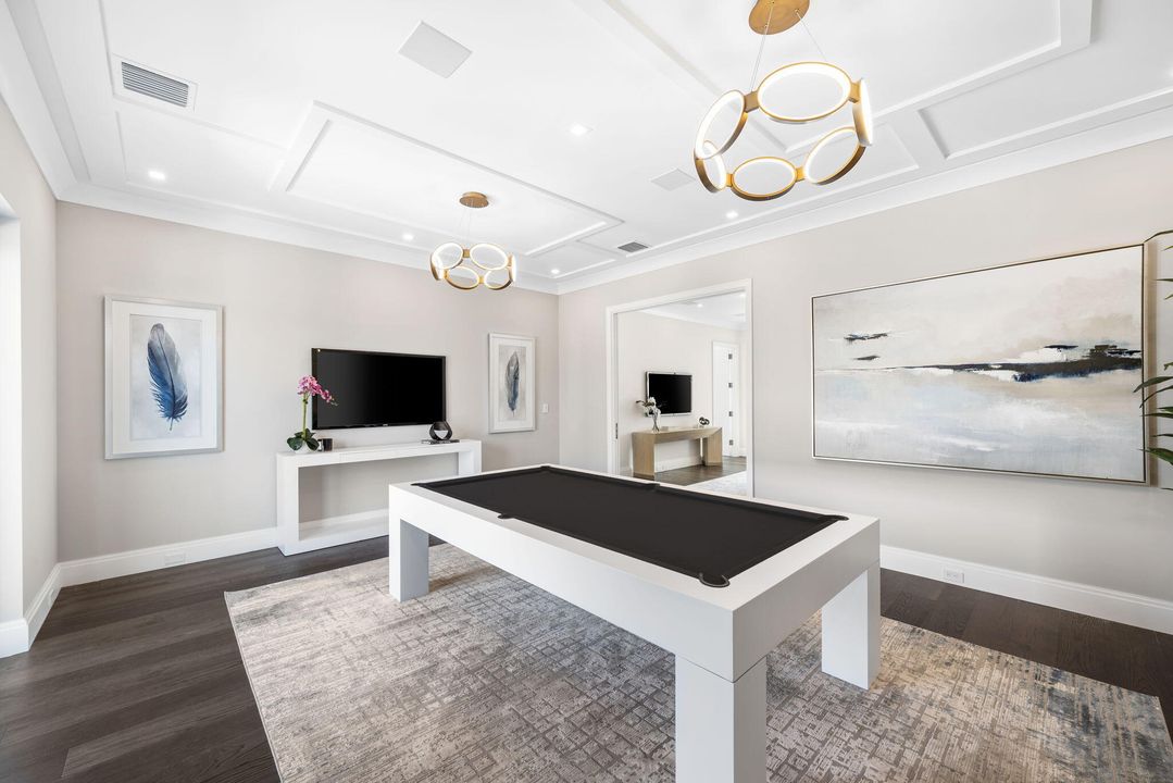 For Rent: $50,000 (5 beds, 4 baths, 4685 Square Feet)