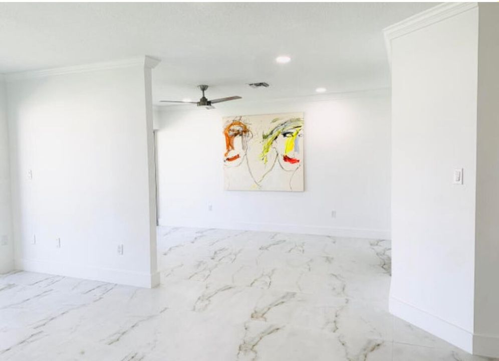 Activo con contrato: $299,999 (2 camas, 2 baños, 717 Pies cuadrados)