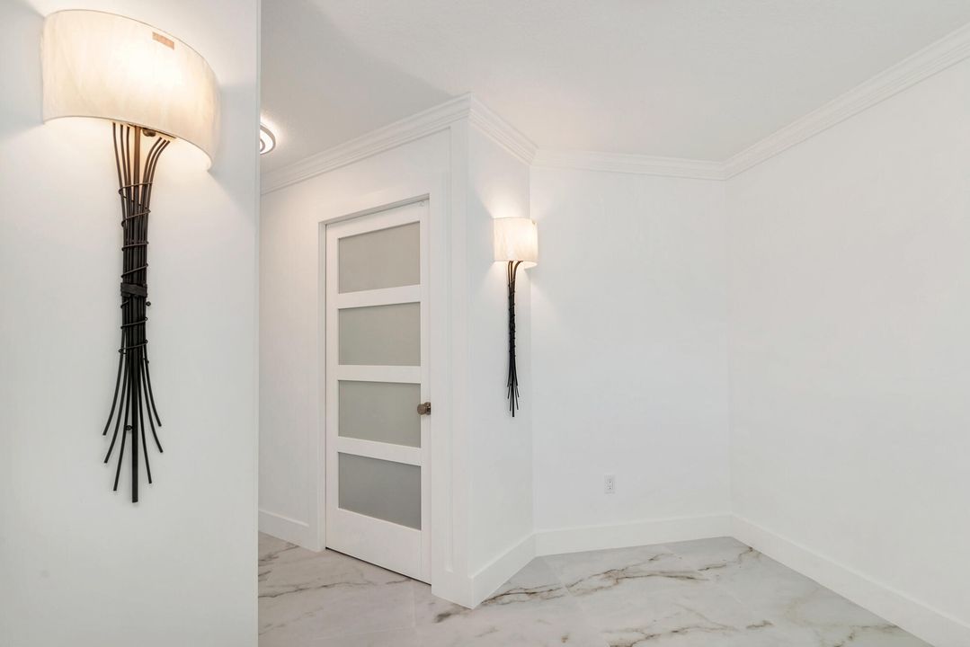 Activo con contrato: $299,999 (2 camas, 2 baños, 717 Pies cuadrados)