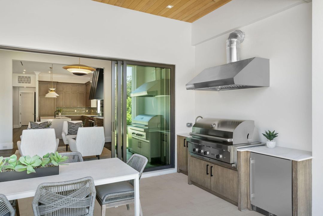 For Rent: $50,000 (5 beds, 4 baths, 4685 Square Feet)