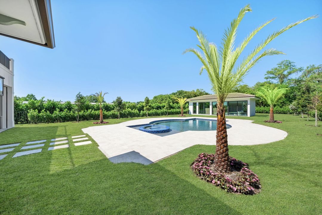 For Rent: $50,000 (5 beds, 4 baths, 4685 Square Feet)