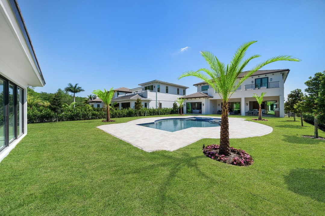 For Rent: $50,000 (5 beds, 4 baths, 4685 Square Feet)