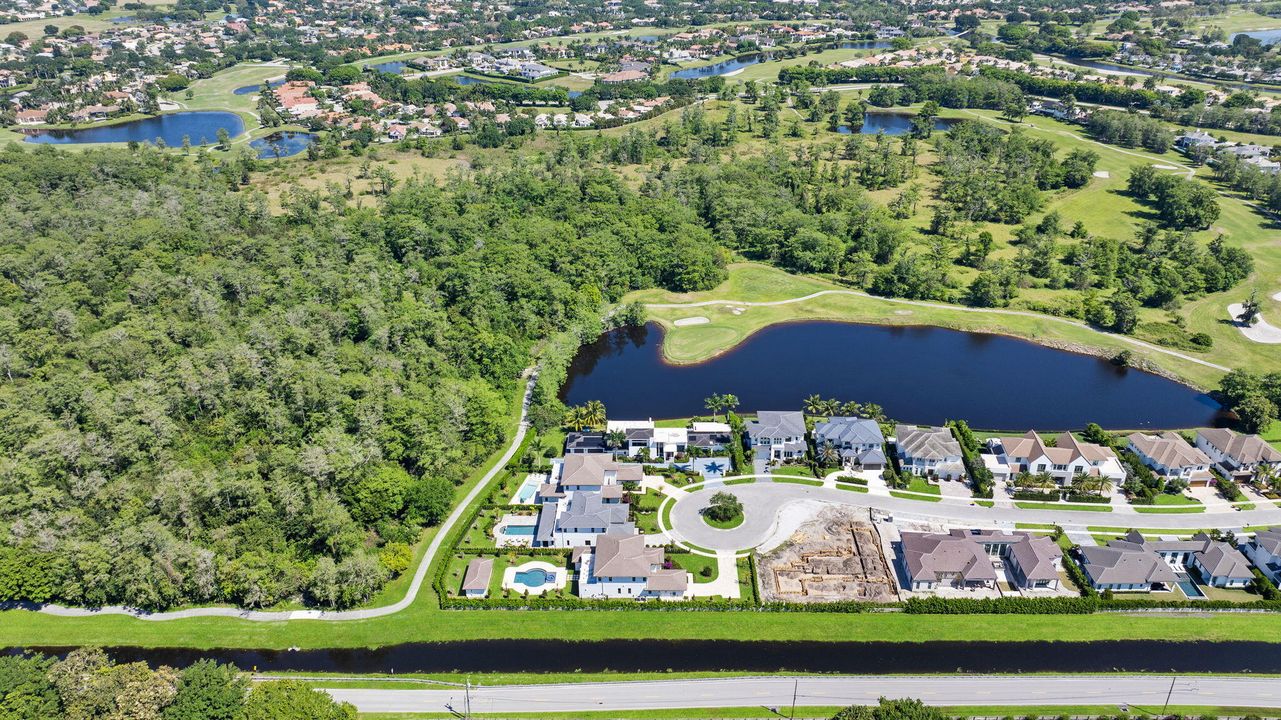 For Rent: $50,000 (5 beds, 4 baths, 4685 Square Feet)