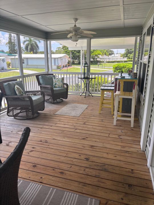 For Sale: $94,900 (2 beds, 2 baths, 1352 Square Feet)