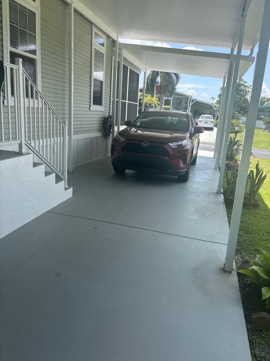 For Sale: $94,900 (2 beds, 2 baths, 1352 Square Feet)