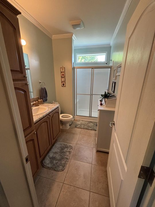 For Sale: $94,900 (2 beds, 2 baths, 1352 Square Feet)