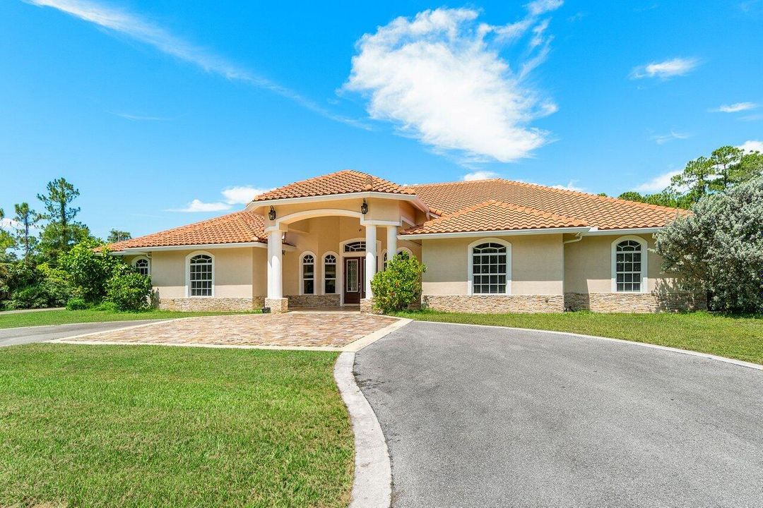 For Sale: $1,525,000 (4 beds, 3 baths, 3730 Square Feet)