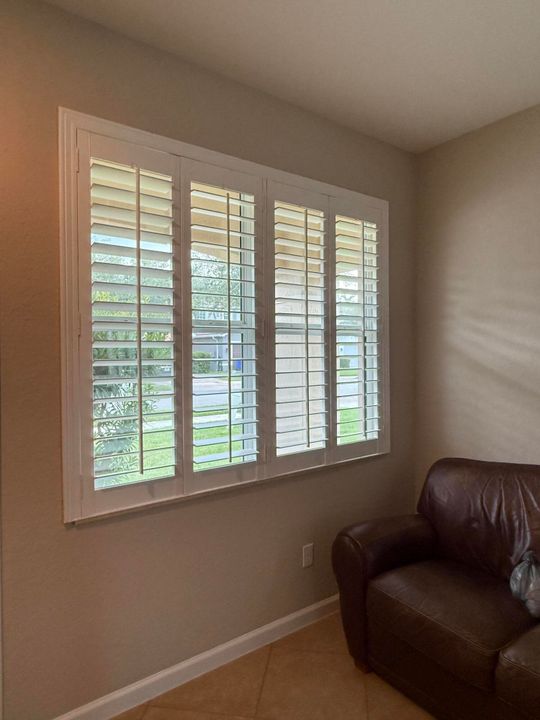 最近租的: $3,300 (5 贝兹, 3 浴室, 2741 平方英尺)