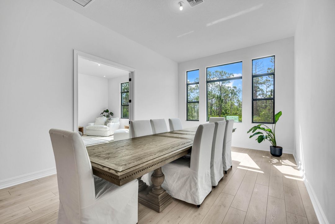 For Sale: $1,997,500 (5 beds, 5 baths, 5093 Square Feet)