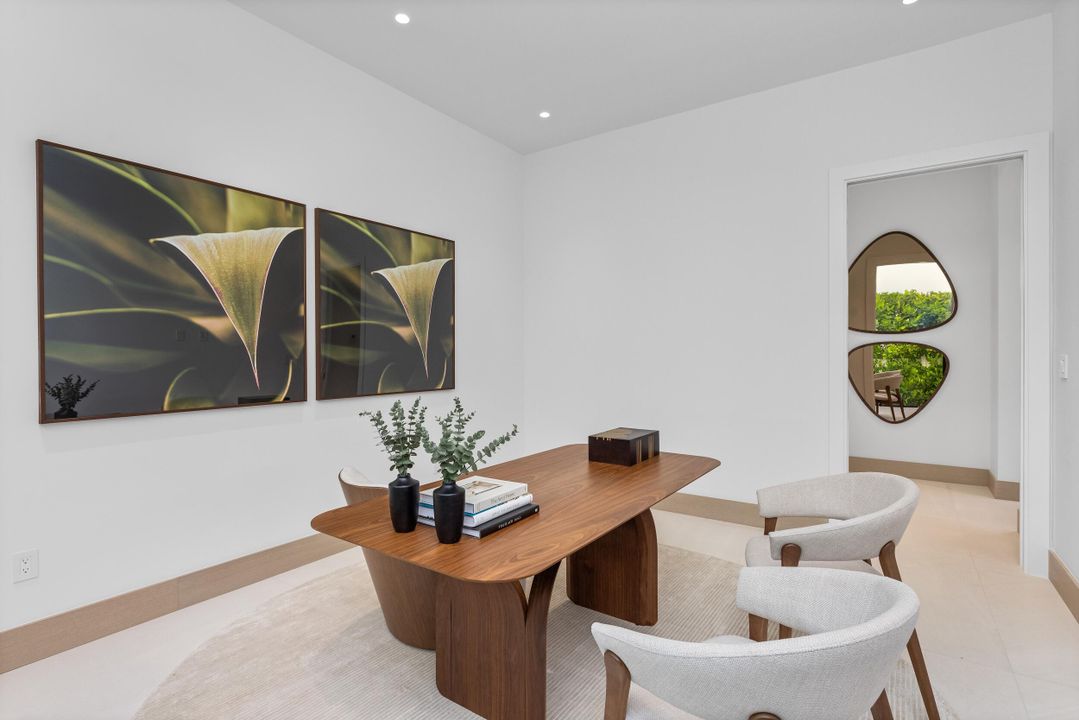 待售: $11,995,000 (5 贝兹, 7 浴室, 7898 平方英尺)