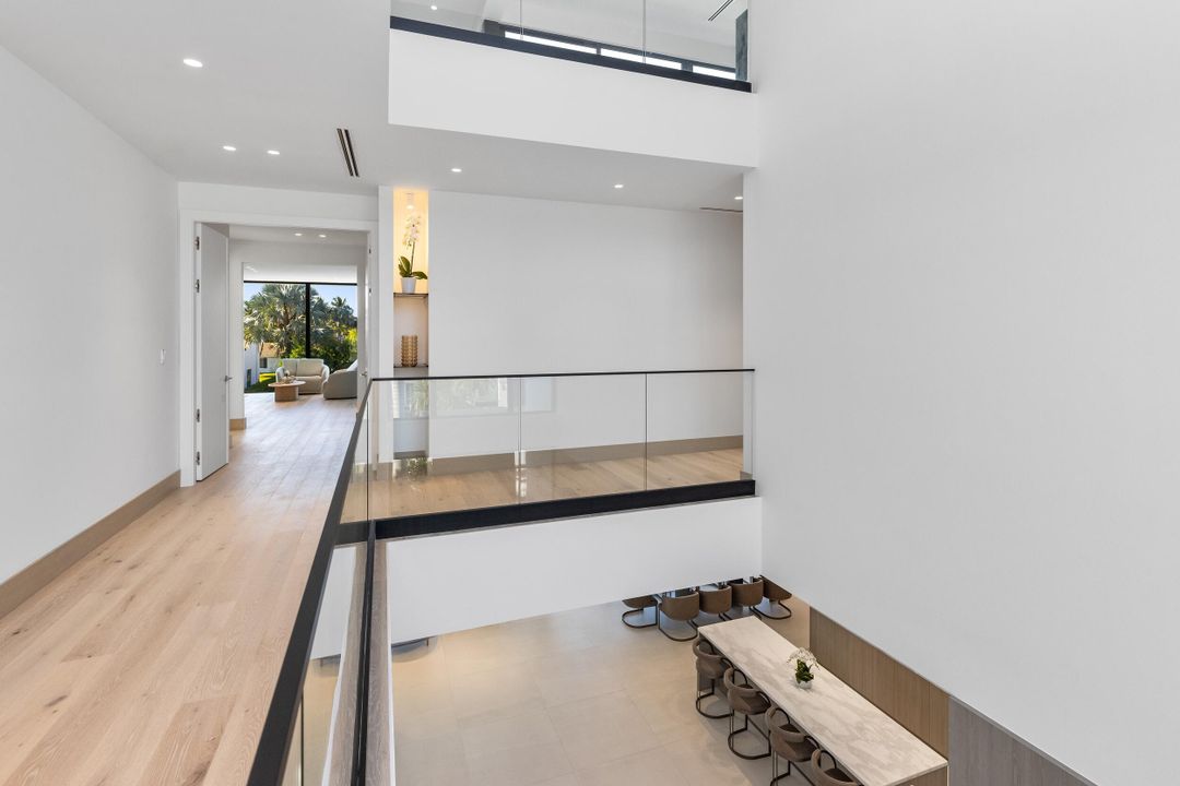 待售: $11,995,000 (5 贝兹, 7 浴室, 7898 平方英尺)