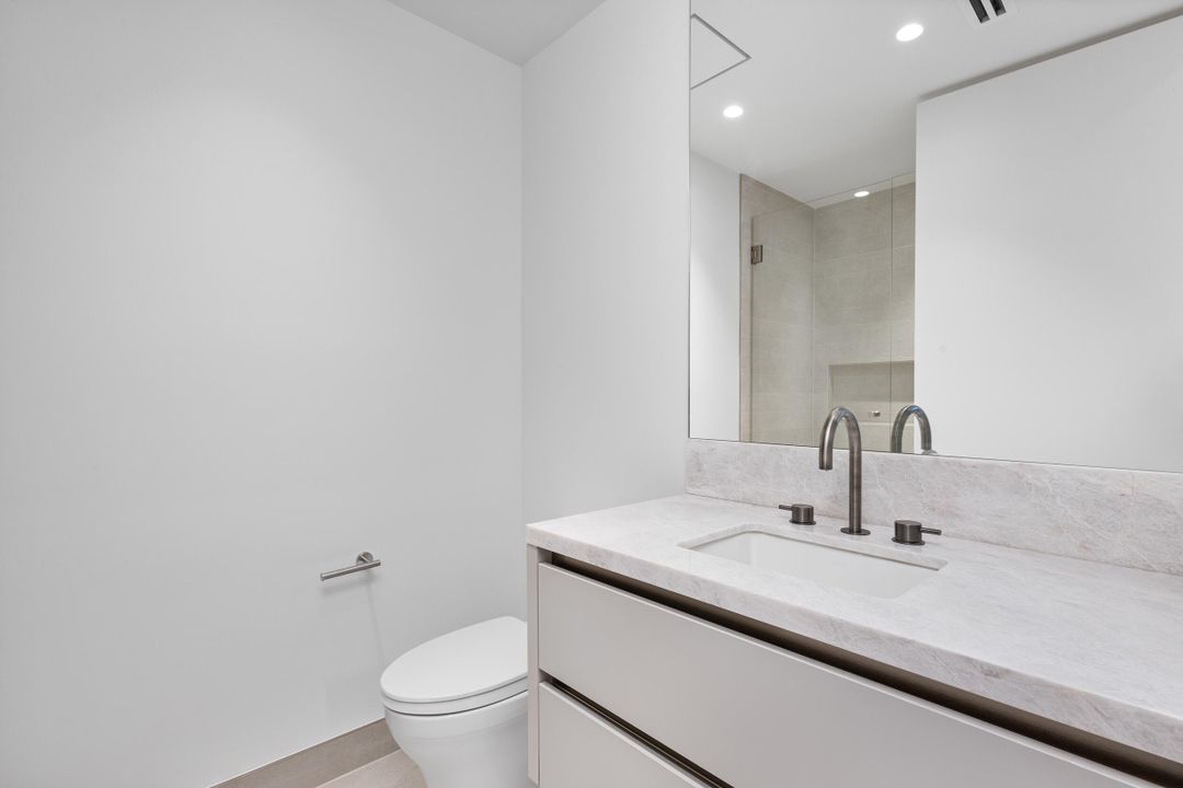 待售: $11,995,000 (5 贝兹, 7 浴室, 7898 平方英尺)