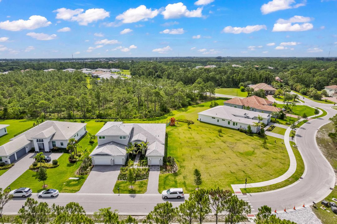 For Sale: $1,997,500 (5 beds, 5 baths, 5093 Square Feet)