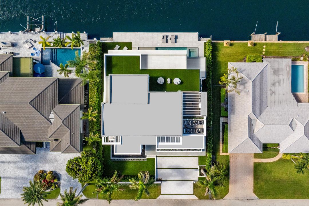 待售: $11,995,000 (5 贝兹, 7 浴室, 7898 平方英尺)