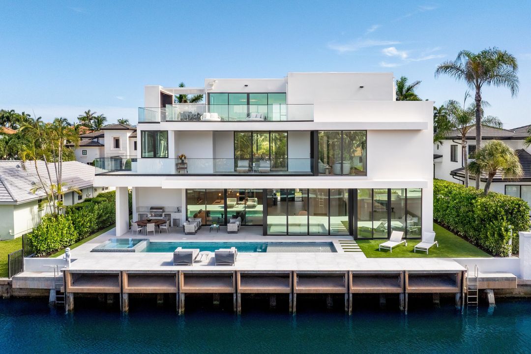 待售: $11,995,000 (5 贝兹, 7 浴室, 7898 平方英尺)