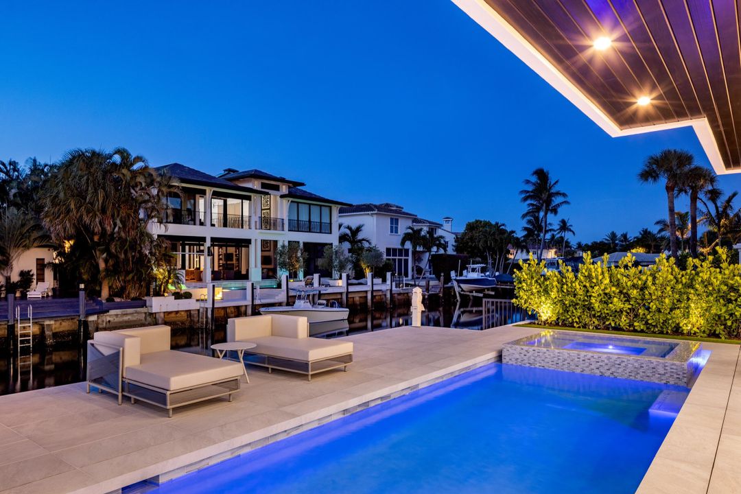 待售: $11,995,000 (5 贝兹, 7 浴室, 7898 平方英尺)