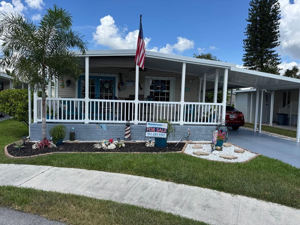 Недавно продано: $119,999 (3 спален, 2 ванн, 1190 Квадратных фут)