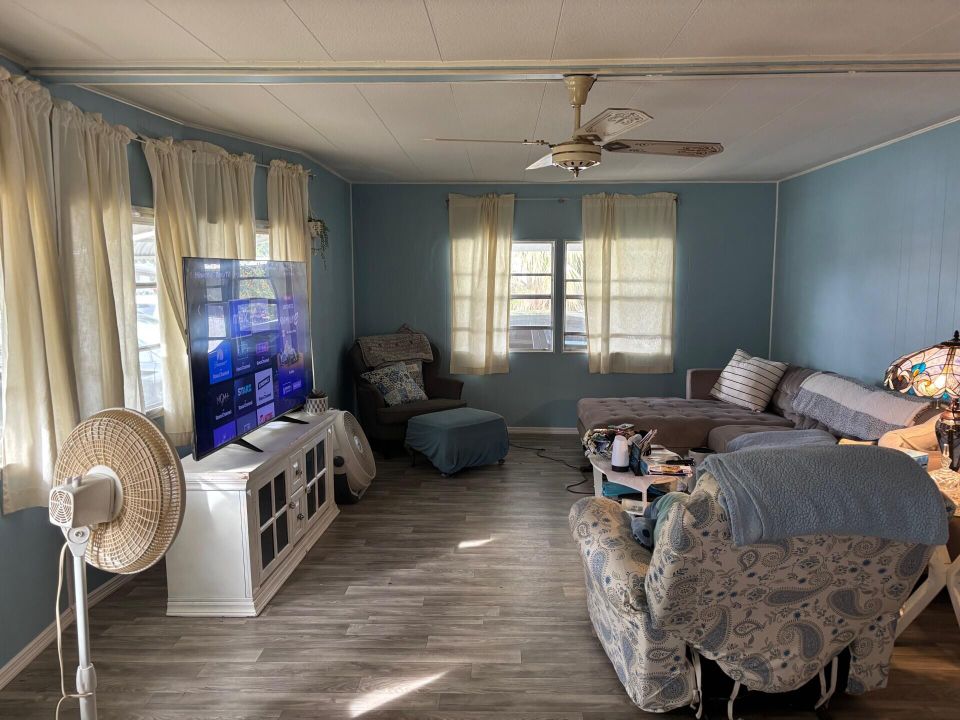 待售: $55,000 (2 贝兹, 2 浴室, 1200 平方英尺)