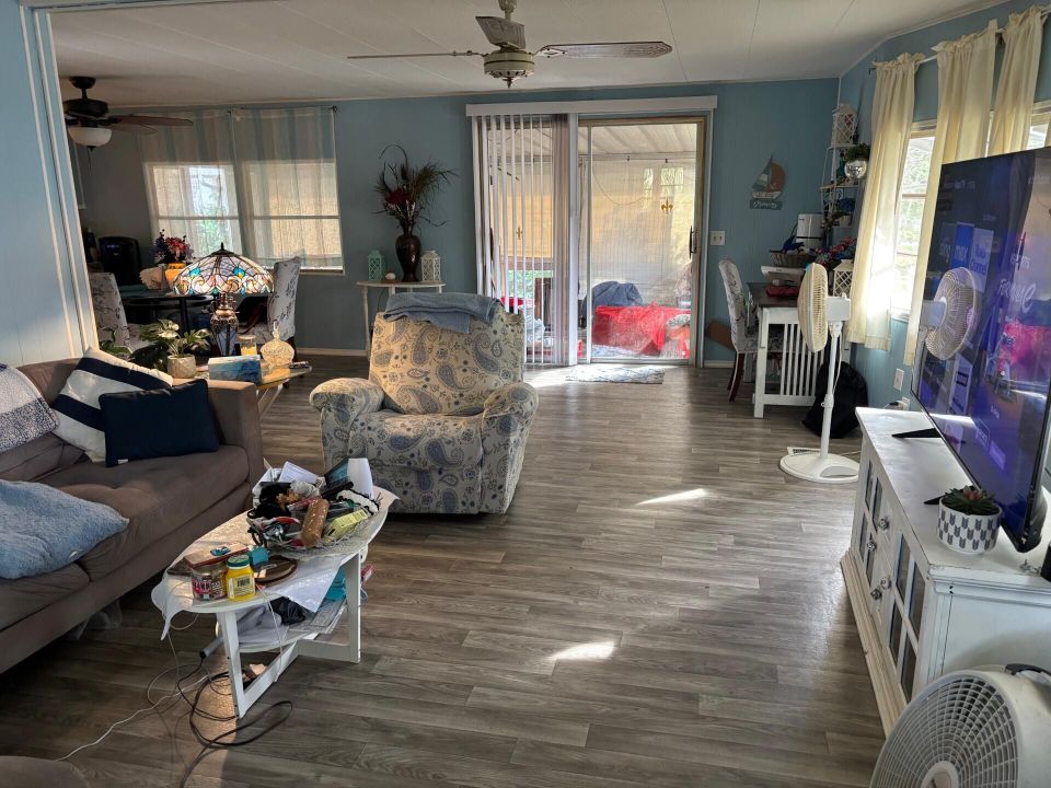 待售: $55,000 (2 贝兹, 2 浴室, 1200 平方英尺)