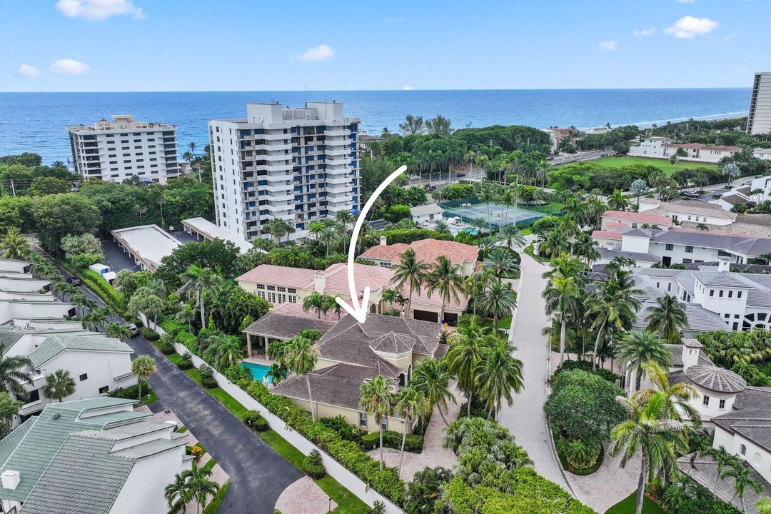 For Sale: $3,250,000 (6 beds, 7 baths, 4805 Square Feet)