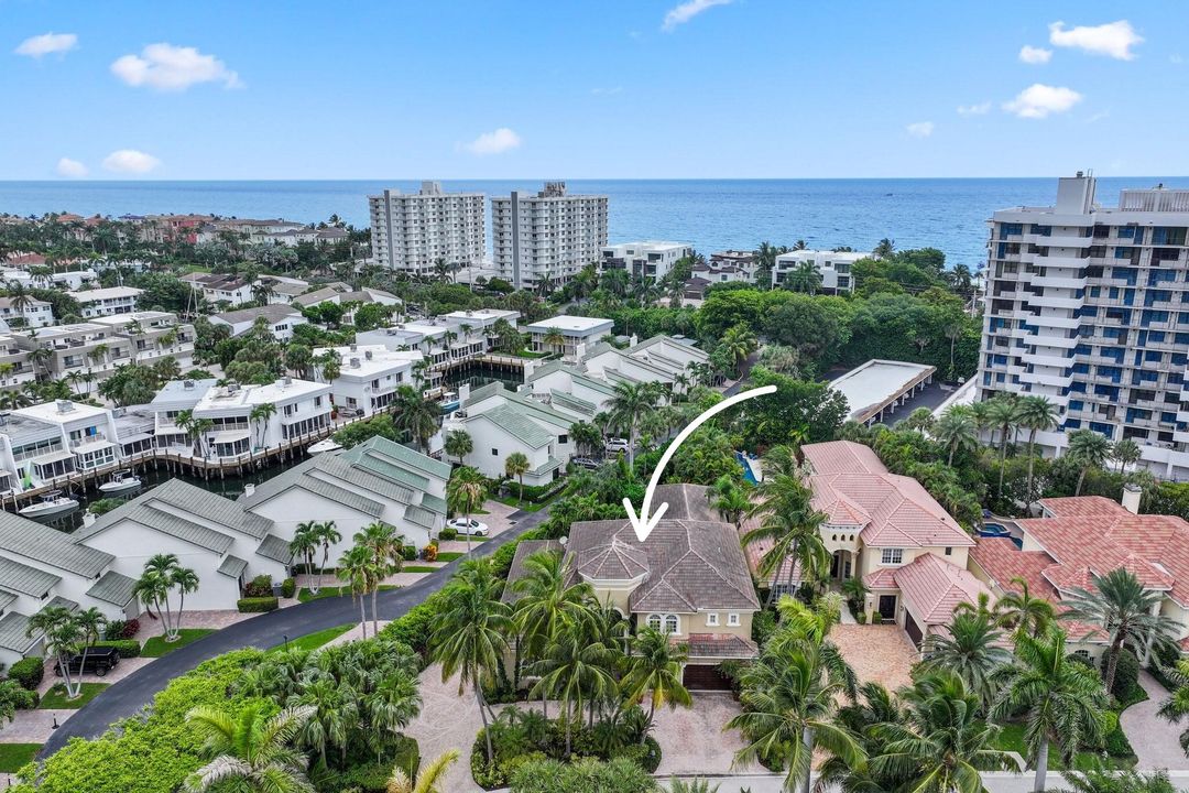 For Sale: $3,250,000 (6 beds, 7 baths, 4805 Square Feet)