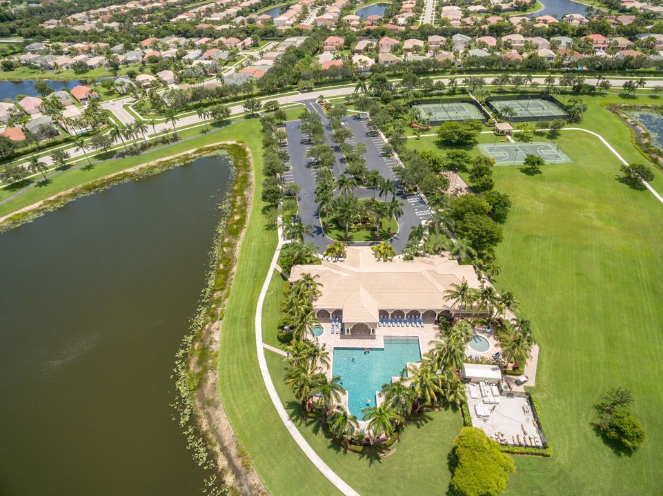 Active With Contract: $15,000 (5 beds, 3 baths, 3280 Square Feet)