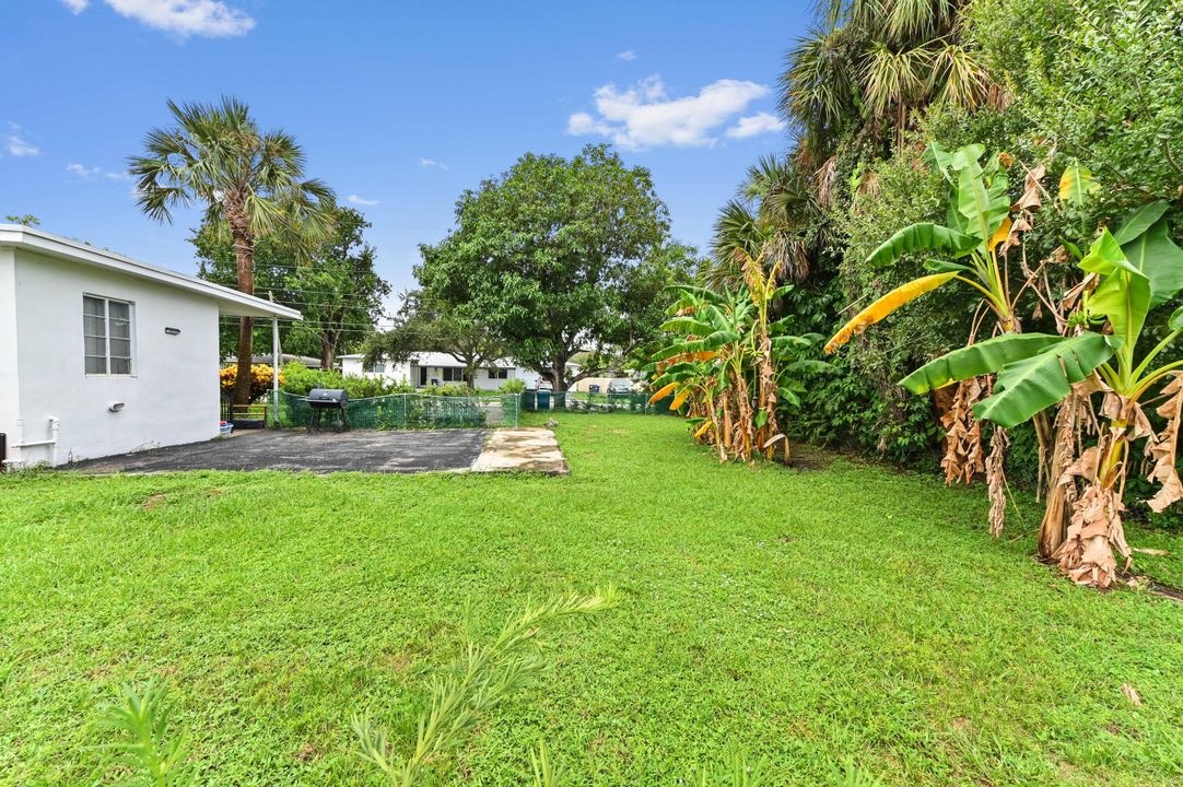 Под контрактом: $1,150,000 (0 спален, 0 ванн, 5220 Квадратных фут)