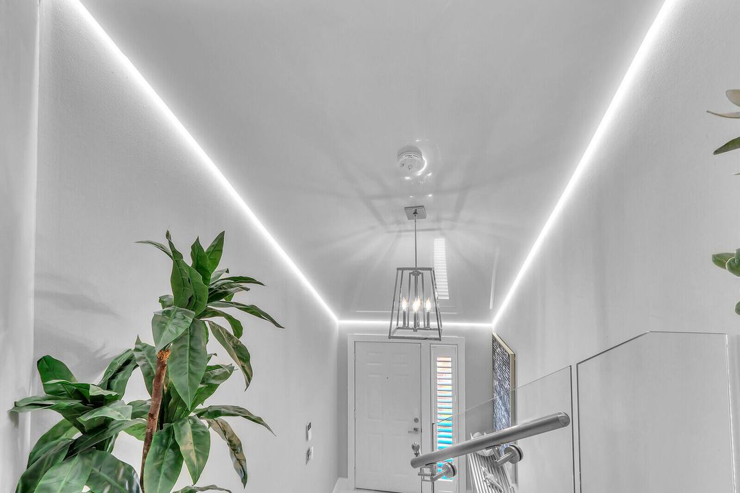 Active With Contract: $6,500 (2 beds, 2 baths, 1451 Square Feet)