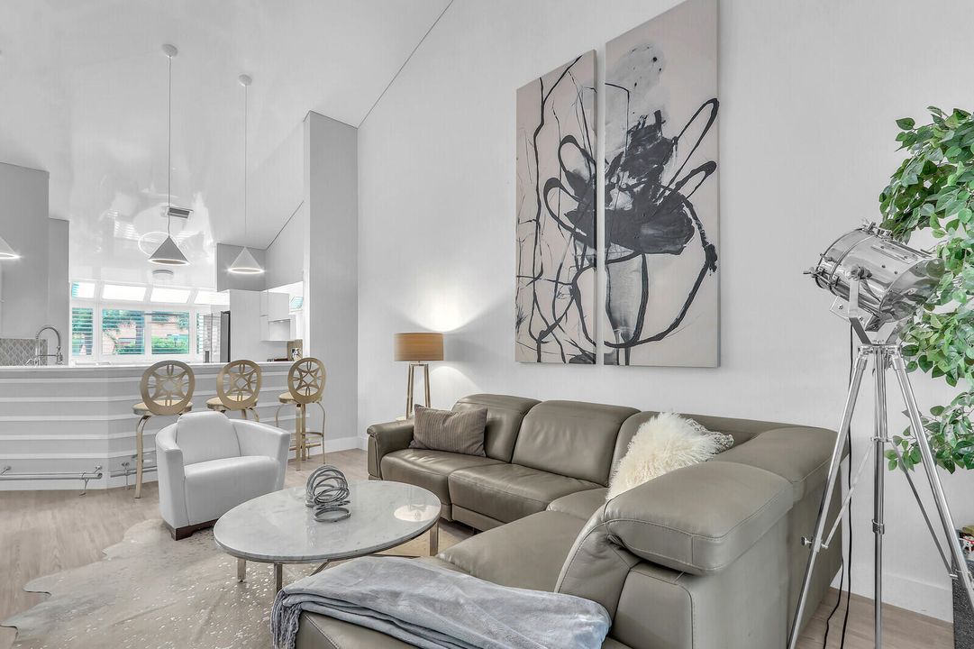 Active With Contract: $6,500 (2 beds, 2 baths, 1451 Square Feet)