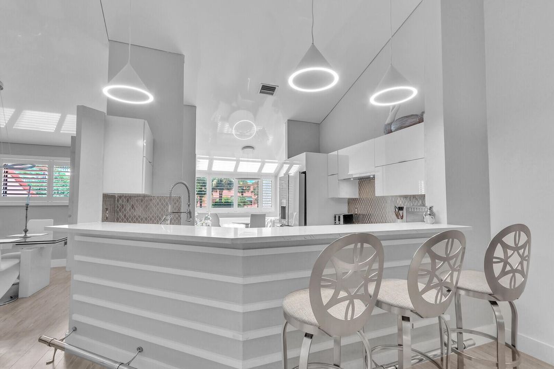 Active With Contract: $6,500 (2 beds, 2 baths, 1451 Square Feet)