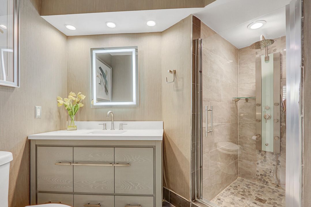 Active With Contract: $6,500 (2 beds, 2 baths, 1451 Square Feet)