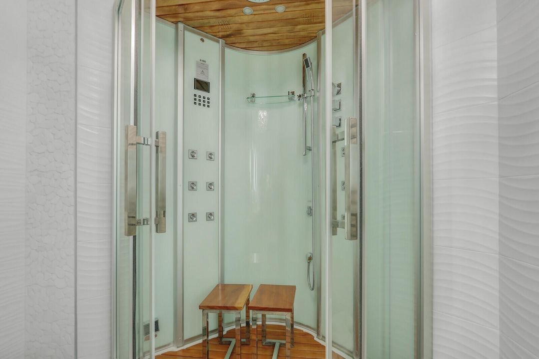 Active With Contract: $6,500 (2 beds, 2 baths, 1451 Square Feet)