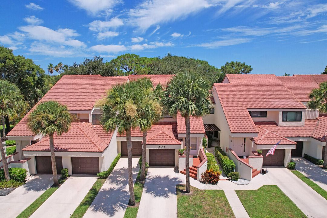 Active With Contract: $6,500 (2 beds, 2 baths, 1451 Square Feet)