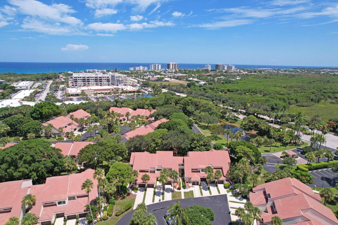 Active With Contract: $6,500 (2 beds, 2 baths, 1451 Square Feet)