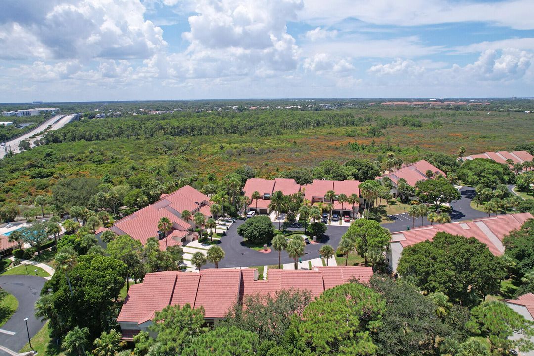 Active With Contract: $6,500 (2 beds, 2 baths, 1451 Square Feet)