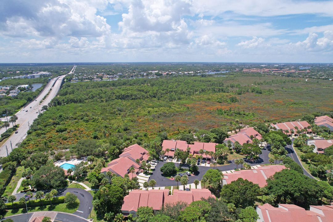 Active With Contract: $6,500 (2 beds, 2 baths, 1451 Square Feet)