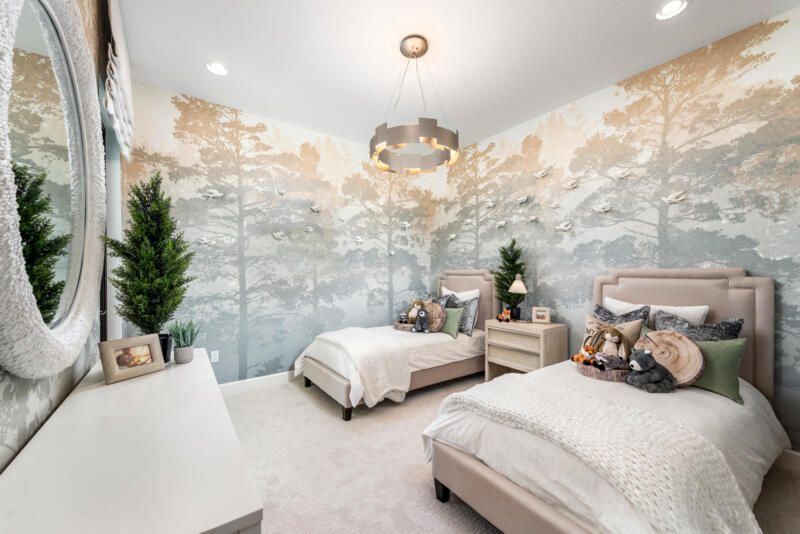 Под контрактом: $1,749,900 (4 спален, 3 ванн, 2448 Квадратных фут)