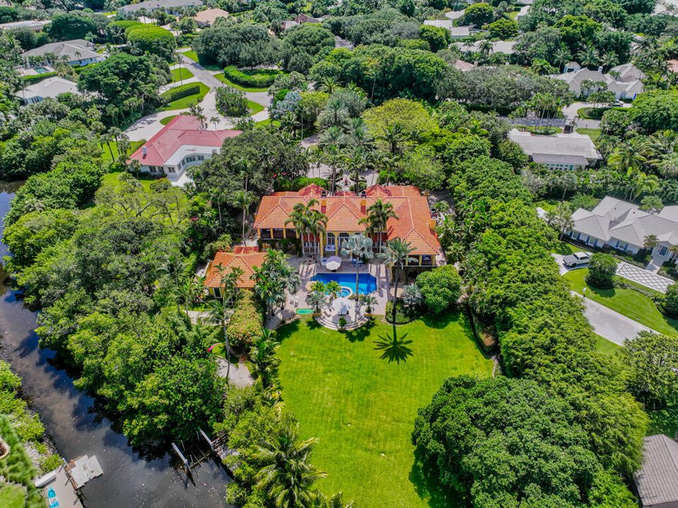 На продажу: $10,900,000 (6 спален, 6 ванн, 7728 Квадратных фут)