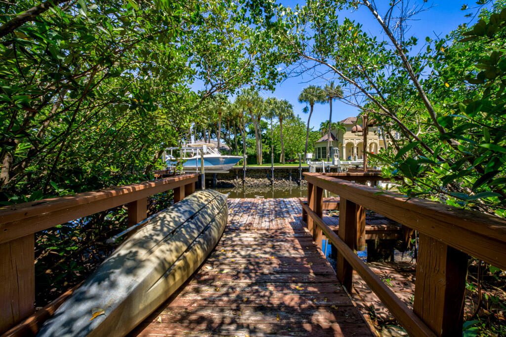 На продажу: $10,900,000 (6 спален, 6 ванн, 7728 Квадратных фут)